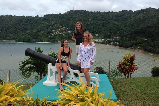 VIP Inclusive Private Tour of Island (Lunch, Drinks + Snorkeling) - Stop 5: Englishman’s Bay and a final beach window